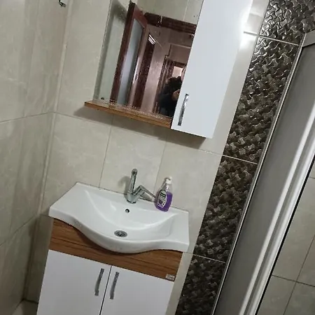 Ξενοδοχείο με διαμερίσματα Kule 2*